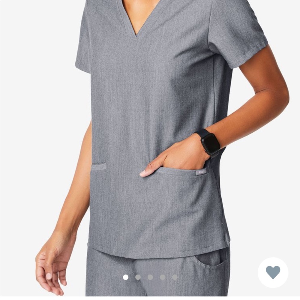 Figs scrub top